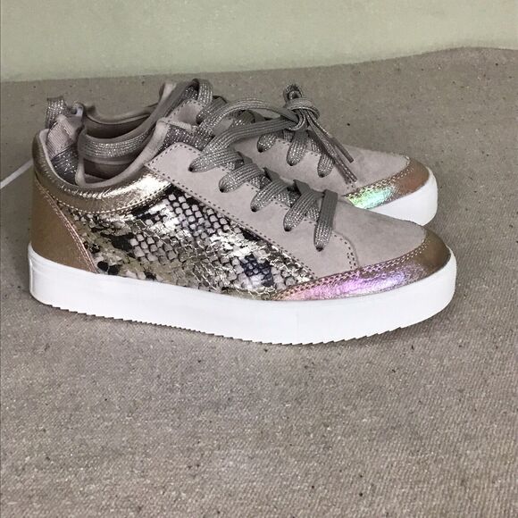 Steve Madden Big girls Snake Print  Bliss Slip On Fashion Sneakers Sz. 5 Gold - Picture 3 of 10